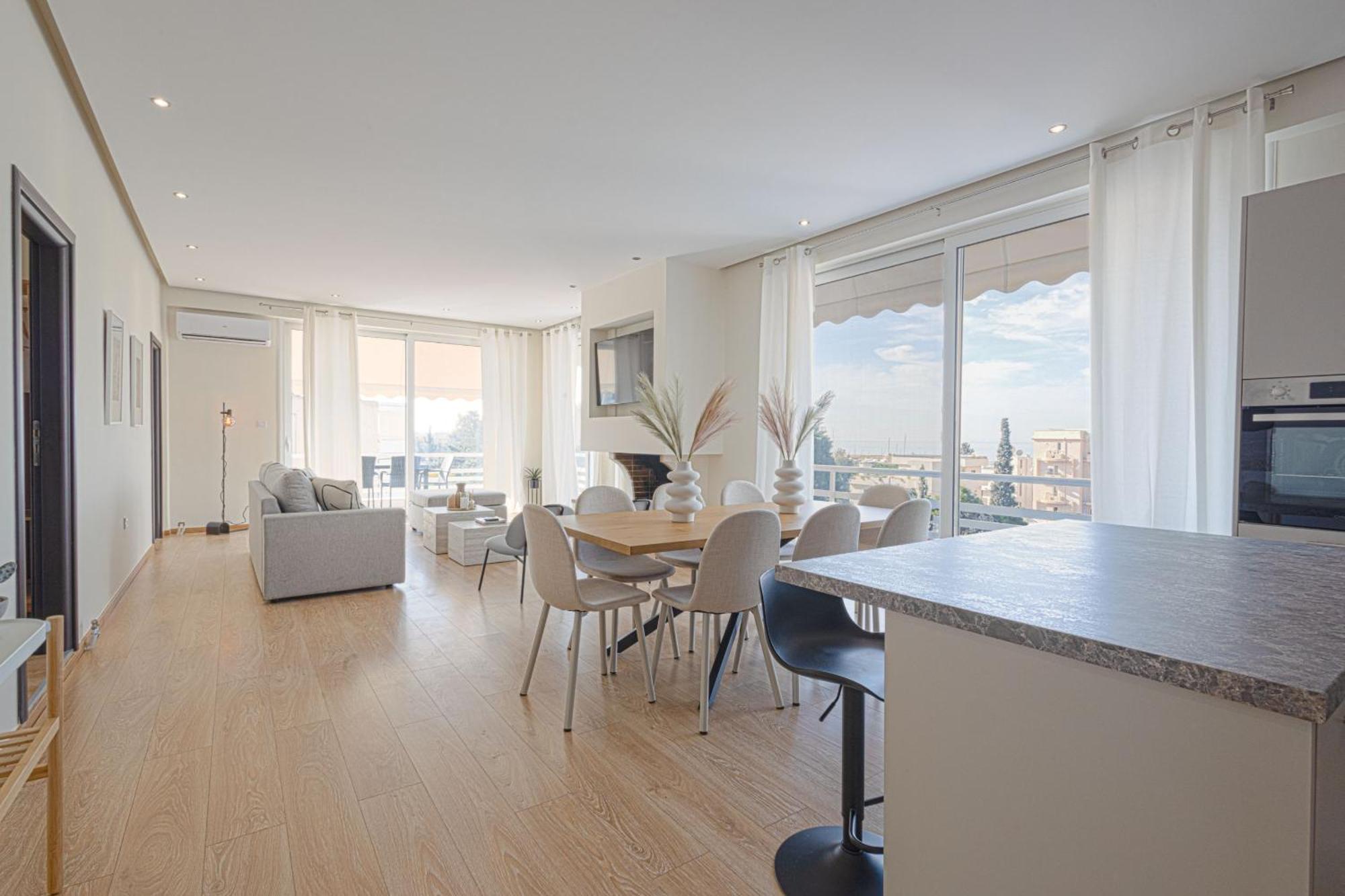 Luxurious 3-Bedroom Seaside Retreat Fully Renovated In 2025 Athens Exterior photo